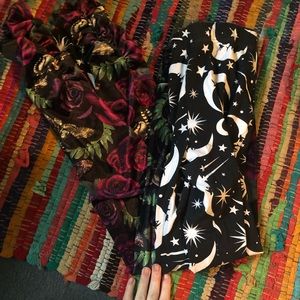 Killstar leggings hold. Please do not buy. 😊